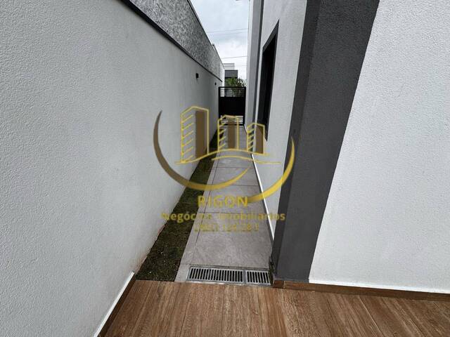 Casa para Venda em São José dos Campos - 4